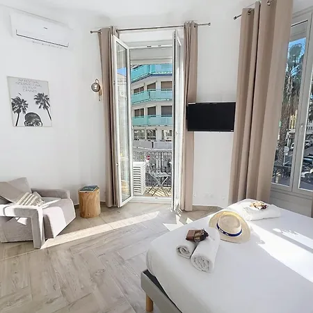 The Elegant Cannois Stylish With Balcony - Hyper Centre