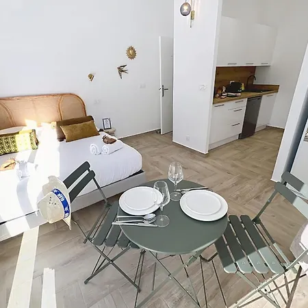 Apartmán The Elegant Cannois Stylish With Balcony - Hyper Centre